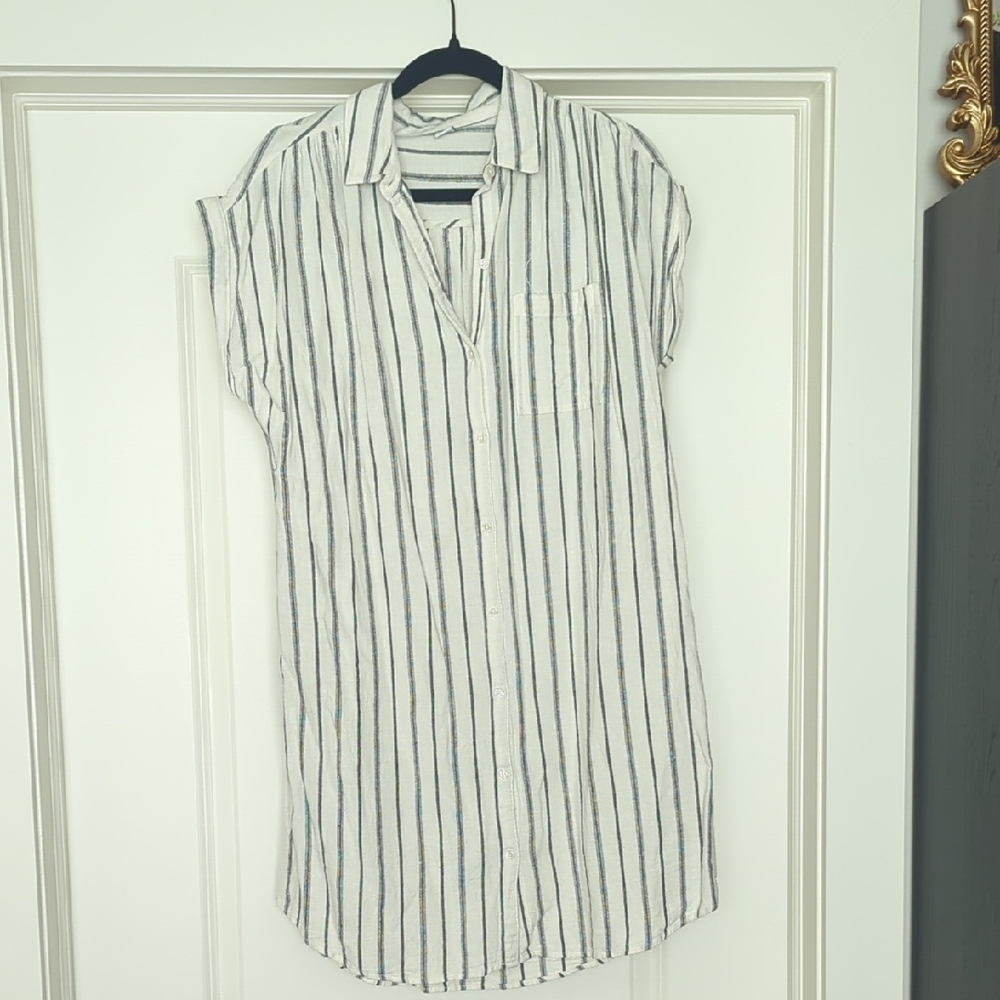 Old Navy White Buttoned Shirt Dress